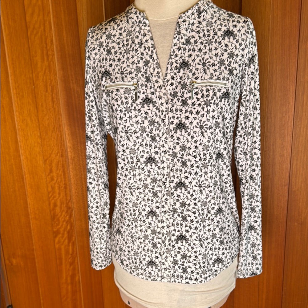 Inc International Concepts black and white floral print blouse XS